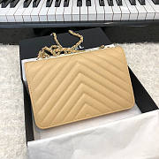 Chanel Chervon Trendy CC WOC Beige A80982 19cm - 4