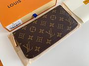 Louis Vuitton Zipper Wallet Monogram Red M41896 19x10cm - 1