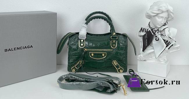 Balenciaga Small Neo Classic City Crossbody Crocodile Pattern Bag Green Gold Metal 24x16x9cm - 1