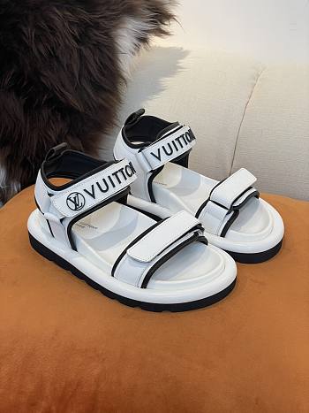 Louis Vuitton Pool Pillow Flat Comfort Sandal White 1A9OW7