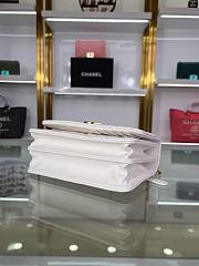 Chanel Clutch With Chain Lambskin White AP2635 11x15.5x4.5cm - 3