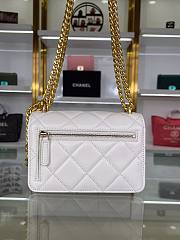 Chanel Clutch With Chain Lambskin White AP2635 11x15.5x4.5cm - 2