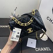 Chanel Shiny Quilted Lambskin Flap Bag Black AS1895 20x13x7cm - 5