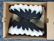 Yeezy Boost 400 Black/White H68031 - 4