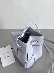 Bottega Veneta Cassette Light Purple 680217 14x9x9cm - 5