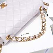 Chanel Shiny Quilted Lambskin Flap Bag White AS1895 20x13x7cm - 6