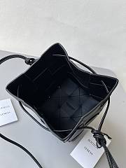 Bottega Veneta Cassette Black 680218 18x14x14cm - 3