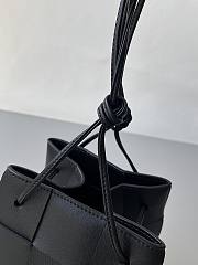 Bottega Veneta Cassette Black 680218 18x14x14cm - 5