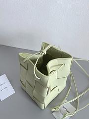 Bottega Veneta Cassette Lemon Green 680218 18x14x14cm - 3