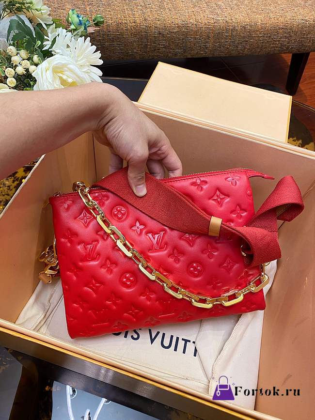 Louis Vuitton Coussin PM Red M57792 26x20x12cm - 1