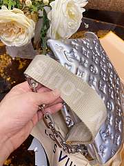 Louis Vuitton Coussin PM Silver M57792 26x20x12cm - 6