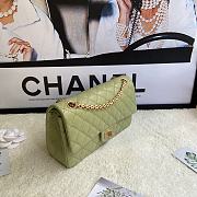 Chanel 2.55 Reissue Handbag Aged Calfskin Green A37586 16x24x7.5cm - 3