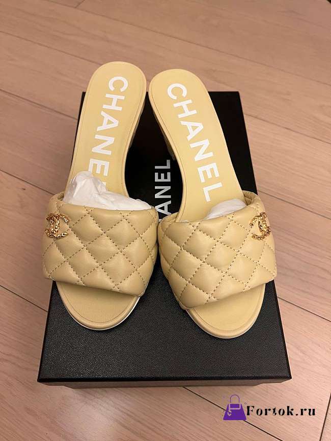 Chanel Mules Lambskin Leather Yellow G38820 60mm - 1