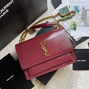 Ysl Medium Sunset Chain Bag In Crocodile Leather Red Gold-tone Metal 442906 22x16x8cm - 1