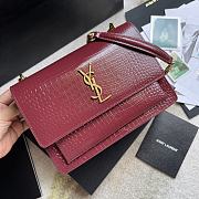Ysl Medium Sunset Chain Bag In Crocodile Leather Red Gold-tone Metal 442906 22x16x8cm - 6