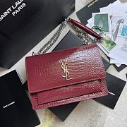 Ysl Medium Sunset Chain Bag In Crocodile Leather Red Silver-tone Metal 442906 22x16x8cm - 1