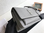 Ysl Medium Sunset Chain Bag In Crocodile Leather Gray 442906 22x16x8cm - 6