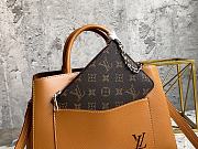 Louis Vuitton Marelle Tote MM Grained Epi Leather Gold Miel M59953