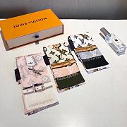 Louis Vuitton Scarf 15  - 4