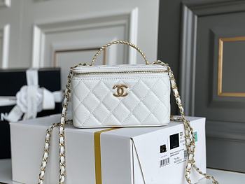 Chanel Vanity Case With Top Handle Grained Leather White 17cm