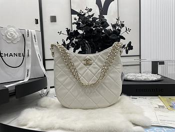 Chanel Hobo Handbag Lambskin Leather White AS3153 26×26×8cm