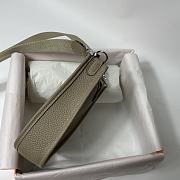 Hermes Mini Evelyne In Leather Beige 17cm - 5
