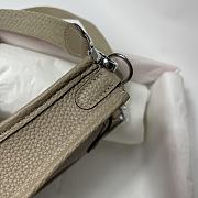 Hermes Mini Evelyne In Leather Beige 17cm - 3