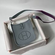Hermes Mini Evelyne In Leather Baby Blue 17cm - 1