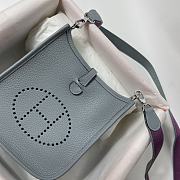 Hermes Mini Evelyne In Leather Baby Blue 17cm - 3