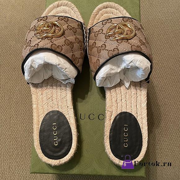 Gucci GG Canvas Raffia Sandal 620120  - 1