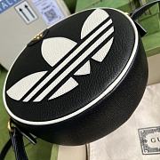 Gucci Round Shoulder Bag Black 702626 22x22x7cm - 6