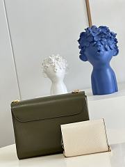 Louis Vuitton Twist MM Epi Leather Kaki Green/White M59884 19x15x9cm - 2