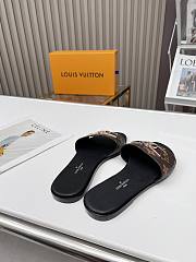 Louis Vuitton  Lock It Flat Mule Gold-tone 1A64MO - 3