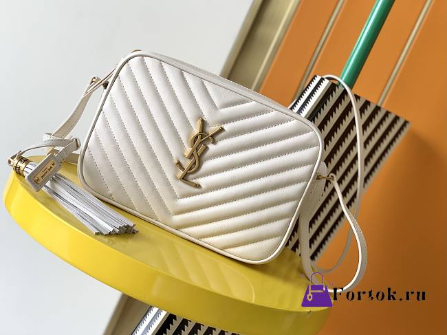 Ysl Lou Camera Bag in Quilted Leather White 612544 23x16x6cm - 1