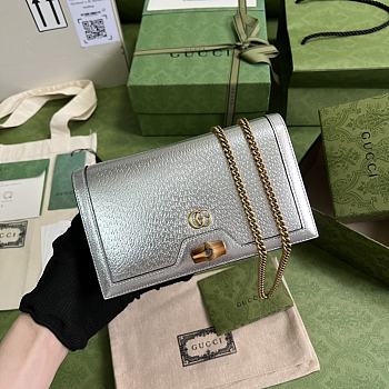 Gucci Mini Diana Bag With Bamboo Silver 696817 19x11x5cm