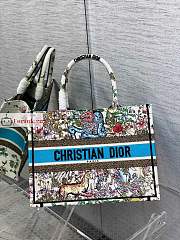 Dior Small Book Tote D-Constellation Embroidery Latte M1296 36×18×28cm - 1