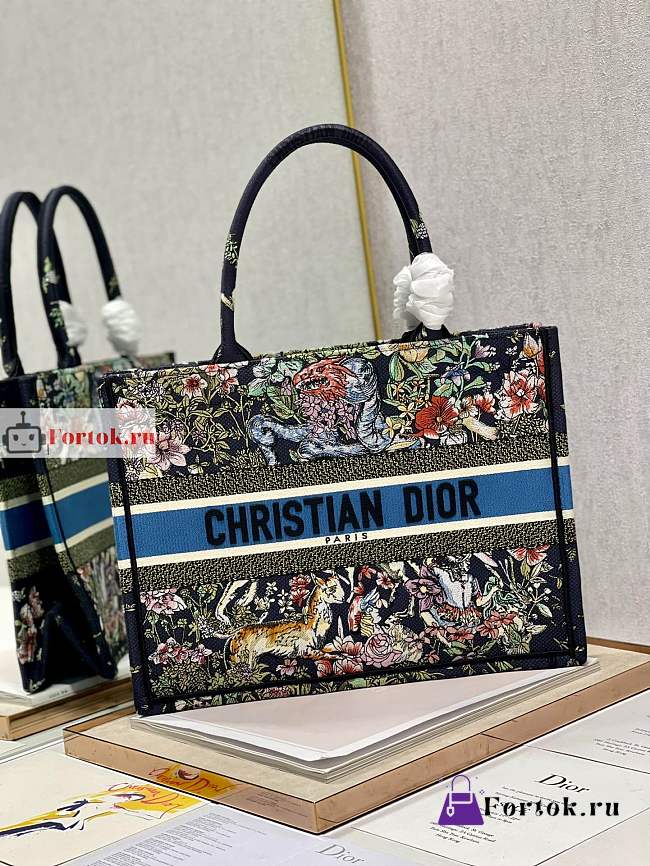Dior Small Book Tote D-Constellation Embroidery Black M1296 36×18×28cm - 1