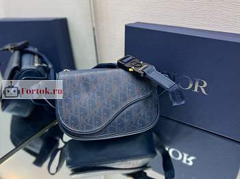 Dior World Tour Saddle Belt Bag Leather Blue 19x14x6cm