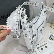 Balenciaga Small Le Cagole Shoulder Bag In Smooth Leather White 6713071 33x16x8cm - 2