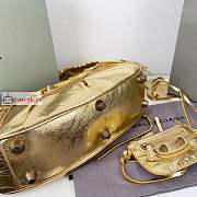 Balenciaga Small Le Cagole Shoulder Bag In Smooth Leather Golden 6713071 33x16x8cm - 4