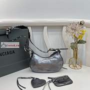 Balenciaga XS Le Cagole Shoulder Bag In Smooth Leather Silver 26x16x8cm - 3