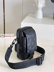 Louis Vuitton Double Phone Pouch Shadow Leather Black M81323 11x18x8cm - 2