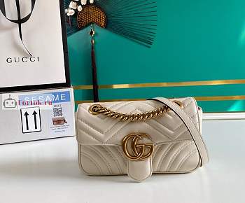 Gucci Mini GG Marmont Matelasse Bag White 446744 22x13x6cm