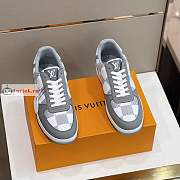 Louis Vuitton Rivoli Sneaker Grey 1A9ZEO - 5