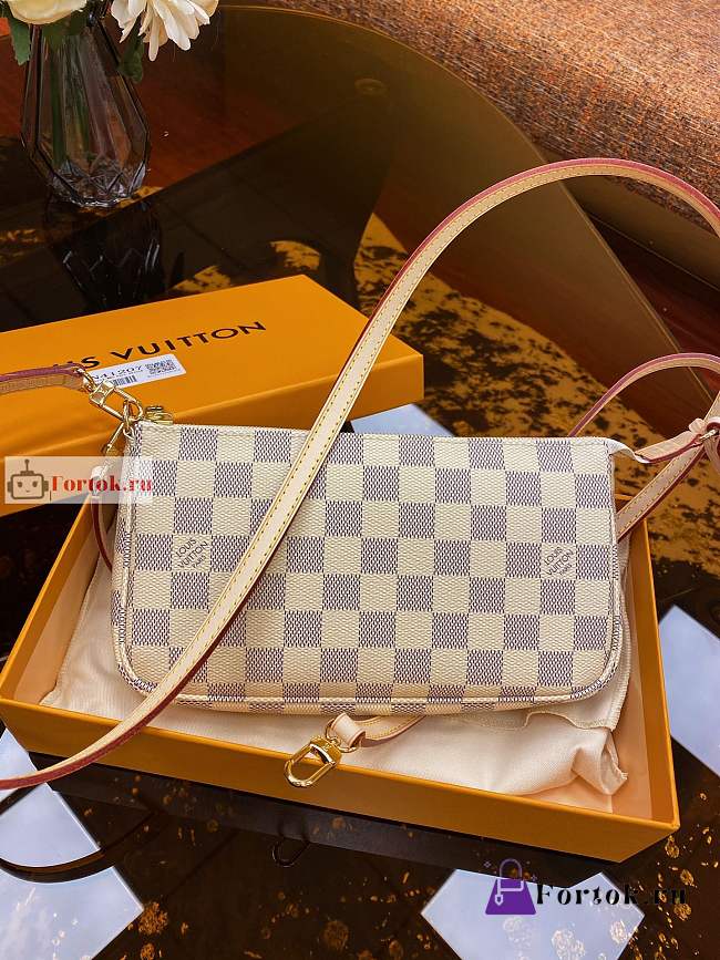 Louis Vuitton Pochette Accessoires Bag Damier Canvas N41207 23.5x13.5x4cm - 1