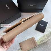 Ysl Uptown Chain Wallet In Grained Leather Beige 6077881 19x12x4cm - 6