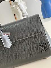 Louis Vuitton Cluny BB Epi Leather Black M59134 28 x 20 x 10 cm - 2