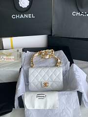 Chanel Small Flap Bag In Leather White AS3214 17x21x6cm - 2