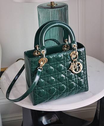 Dior Medium Lady Dior Patent Cannage Green M0565 24×20×11cm