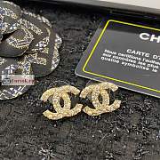 Chanel CC Logo With Pearl In Gold-tone Earrings - 5